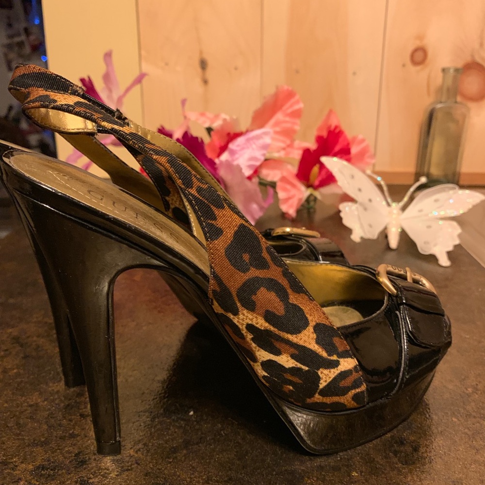 🌈 Guess Platform Leopard Print Peep Toe Heels - Picture 3 of 8